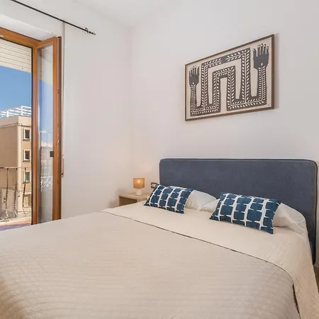 Splendido In Pieno Centro Dell'isola Apartment La Maddalena (Sassari)